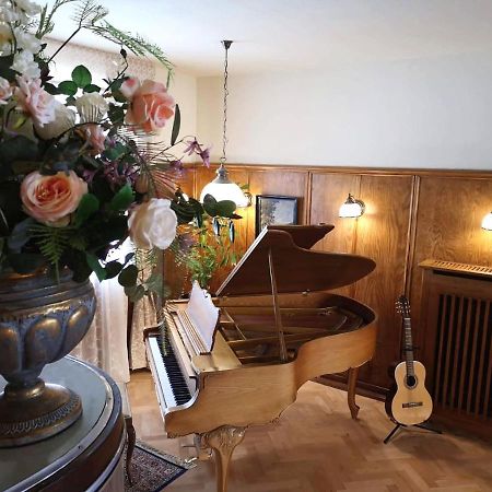 Hotel Adler Sankt Georgen im Schwarzwald Ngoại thất bức ảnh